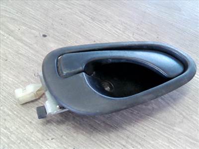 MITSUBISHI CARISMA 95.05-99.07 Jobb első belső kilincs