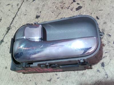 NISSAN ALMERA TINO Bal hátsó belső kilincs