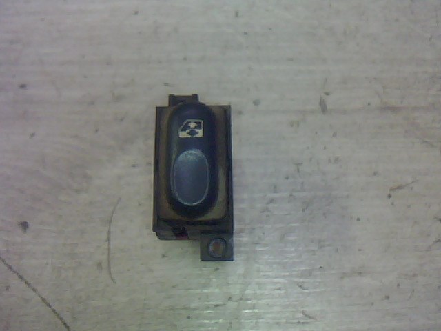 RENAULT ESPACE 96.12-00.09 Jobb első ablakemelő kapcsoló  1. kép