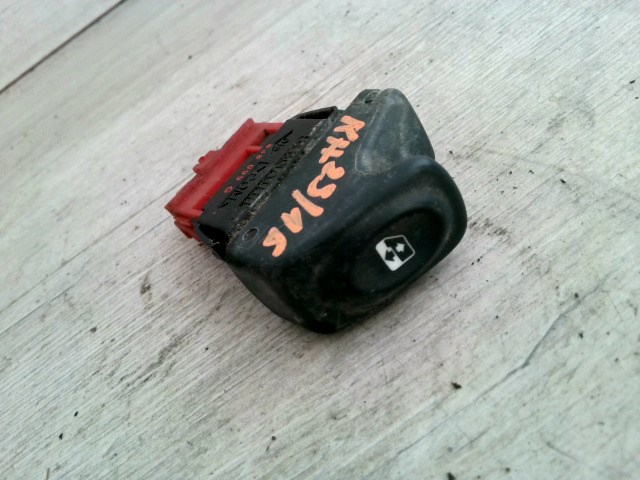 RENAULT KANGOO 97-03 Jobb első ablakemelő kapcsoló 1. kép