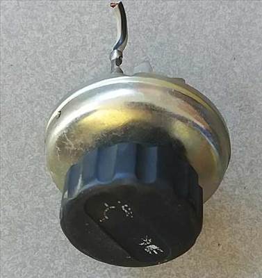 TRABANT 601 VILÁGÍTÁSKAPCSOLÓ