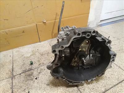 VOLKSWAGEN PASSAT 96.10-00.10 B5 Sebességváltó, dízel manuális