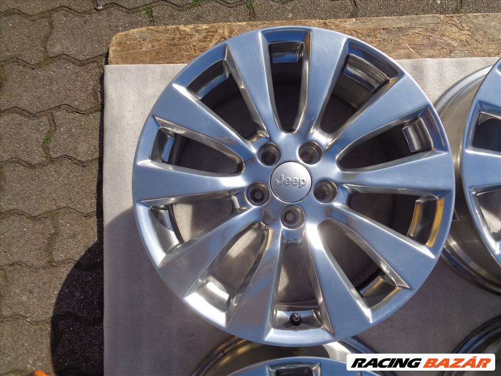 Jeep Gyári alufelni 18-as, 5×110-es osztó szenzorral újszerűen eladó 2. kép