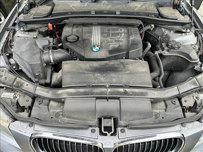 BMW 318 E90, E91, E92, E93 Fűzött blokk+hengerfej  n47n000000