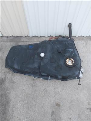 Toyota Corolla Verso (AR10) Tank 2965