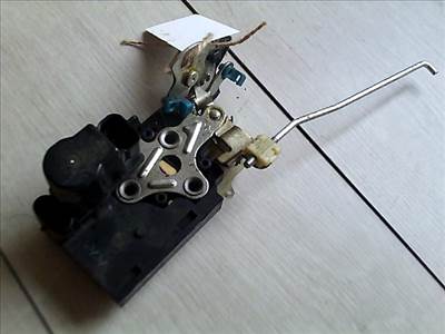 CHEVROLET LACETTI Jobb hátsó ajtó zárszerkezet központi záras