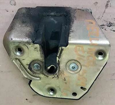 CITROEN BERLINGO 96-02 Jobb tolóajtó zárszerkezet