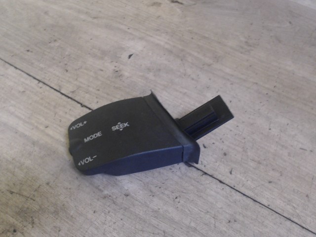 FORD C-MAX 03.06-07.03 Rádió kapcsoló 1. kép