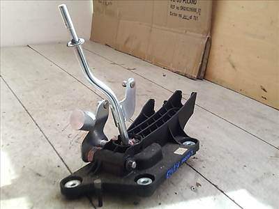 MAZDA 3 03.10-06.06 Váltó kulissza