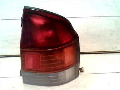 MAZDA 323 98-01 Jobb hátsó lámpa