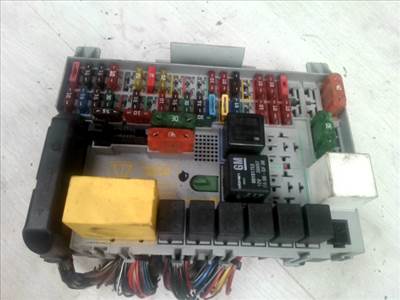 OPEL ASTRA G 97-04 Biztosítéktábla BCM BSI BSM SAM GEM modul Utastér