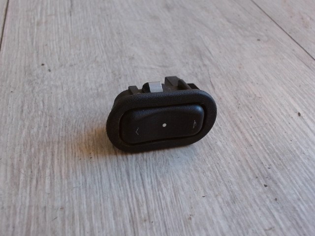 OPEL ASTRA G 97-04 Jobb első ablakemelő kapcsoló 1. kép