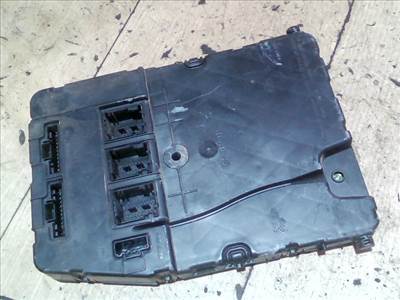 RENAULT SCENIC 03-06 Biztosítéktábla BCM BSI BSM SAM GEM modul 
