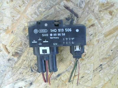 SEAT IBIZA 93-99 VENTILÁTOR VEZÉRLŐ RELÉ 1.9D