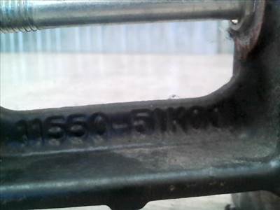 SUZUKI Celerio 2014.03.01- Generátor tartó bak