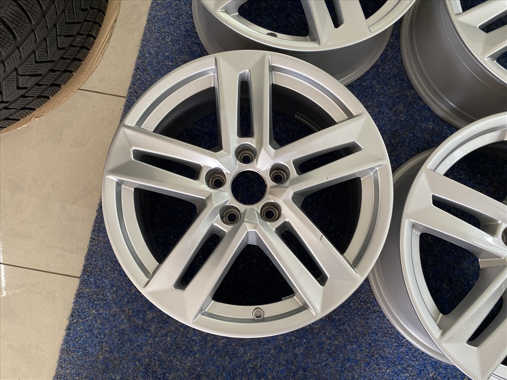(2743)  Audi 17 gyári alufelni felni, 5x112, A4 A3 A6 5. kép