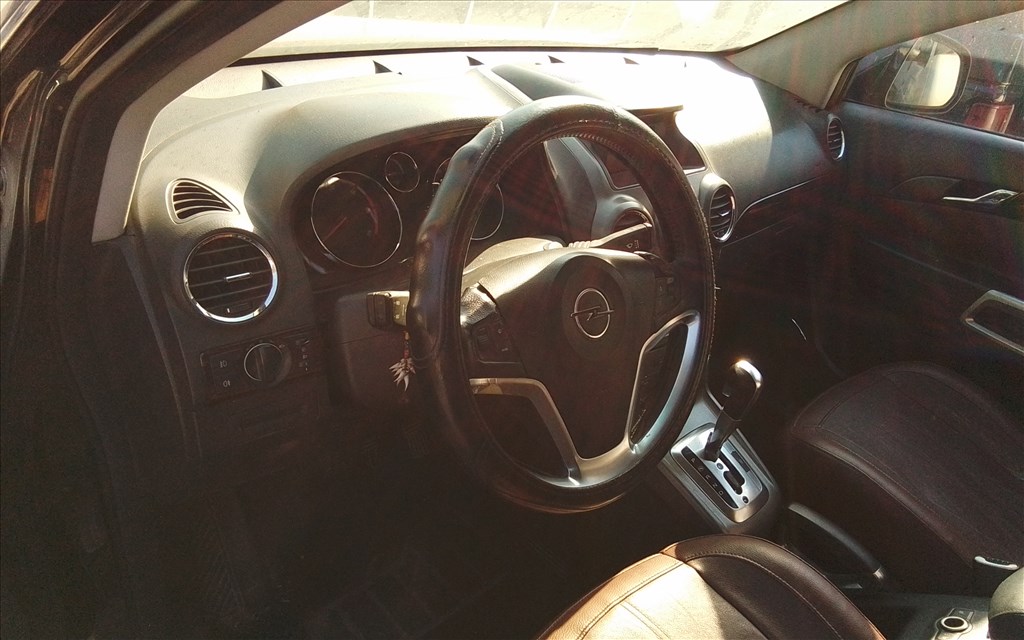Opel Antara bontott alkatrészei 5. kép