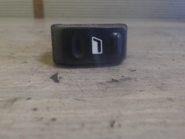 CITROEN XSARA PICASSO -04 Jobb első ablakemelő kapcsoló 1. kép