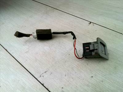 DAEWOO Evanda Tankajtó nyitó kar