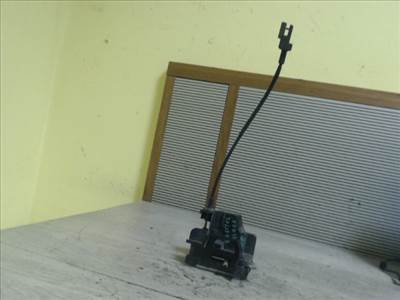 FIAT ALBEA 02.01.01-04.12.31 Bal első ajtó zárszerkezet központi záras