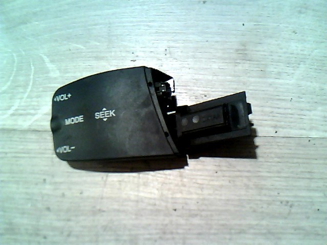 FORD C-MAX 03.06-07.03 Rádió kapcsoló 1. kép