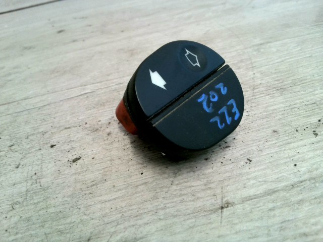 FORD TRANSIT CONNECT 06-09 Jobb első ablakemelő kapcsoló 1. kép