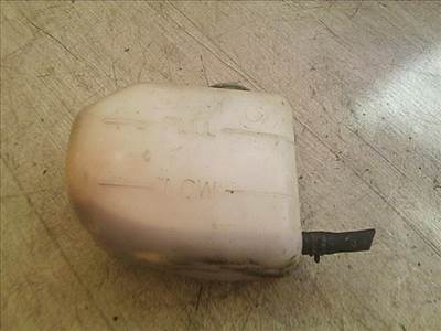 MARUTI 800 Kiegyenlítő tartály