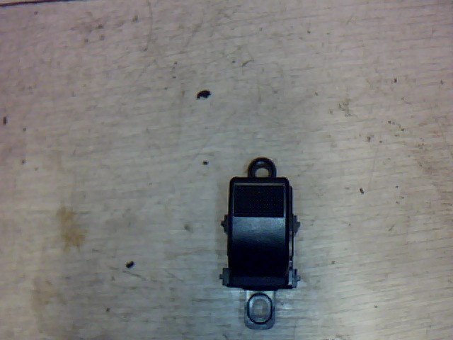 MAZDA 6 02-05 Jobb hátsó ablakemelő kapcsoló 1. kép