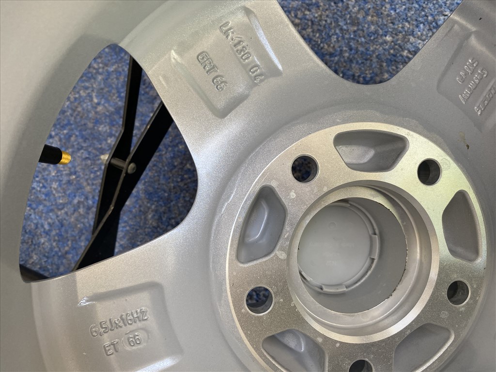 (3173)  Alutec 16 új alufelni felni, 5x130, Opel Movano Renult Master 3. kép