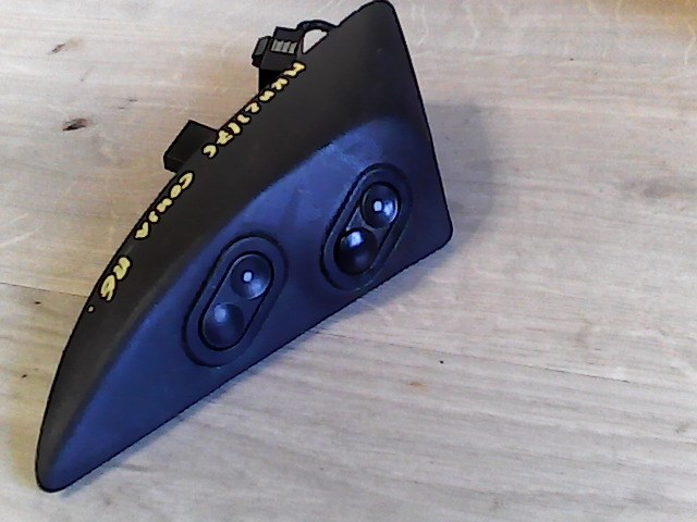 OPEL CORSA B 93-00 Bal első ablakemelő kapcsoló 1. kép