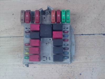 PEUGEOT BOXER 02-06 Biztosítéktábla BCM BSI BSM SAM GEM modul Motortér
