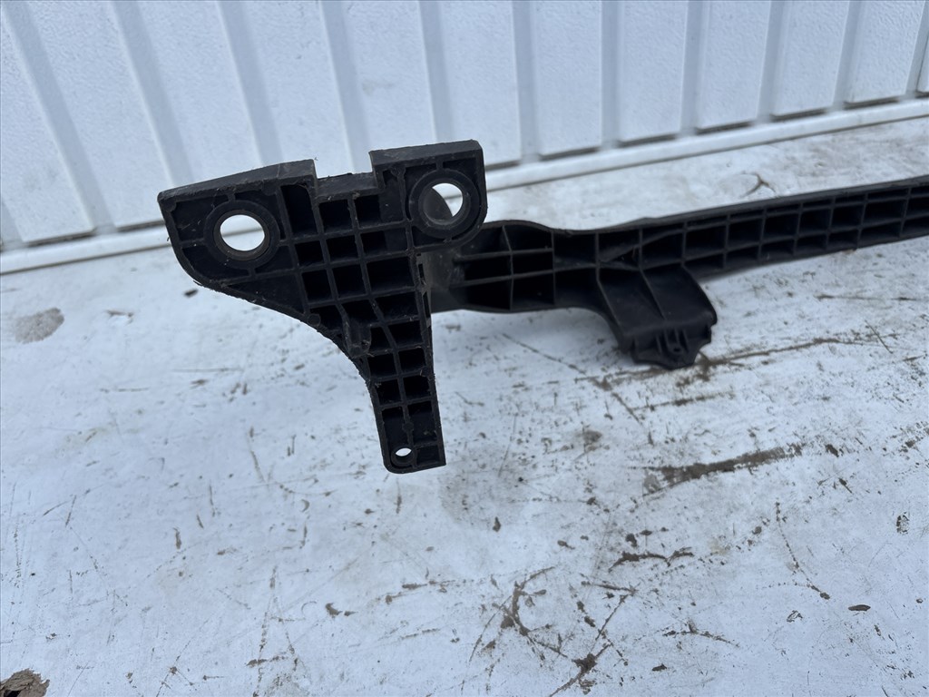 Opel Corsa D 2006-2014  első alsó lökhárító tartó 13223751 4. kép