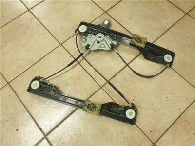 Opel Zafira C Jobb első ablakemelő  13260138