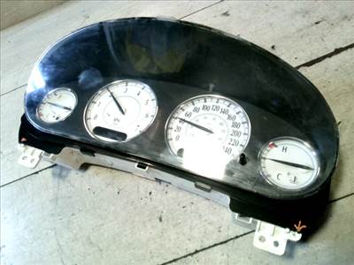 CHRYSLER 300 Kilométeróra