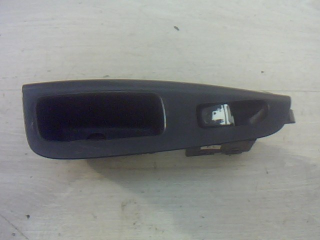 DAEWOO NUBIRA 99-03 Jobb hátsó ablakemelő kapcsoló 1. kép