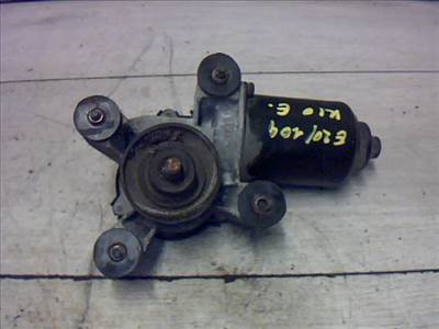 KIA RIO 2000.04-2005.06 Ablaktörlő motor első
