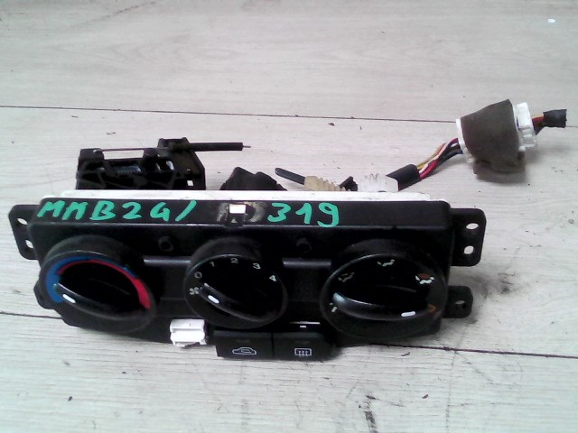 KIA RIO 2000.04-2005.06 Fűtés vezérlő panel 1. kép