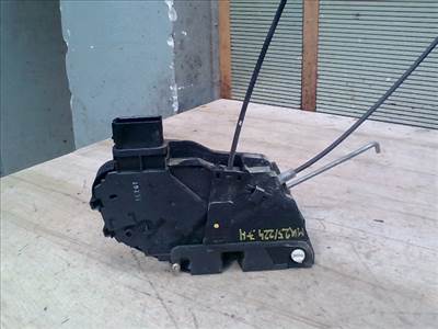 MAZDA 3 03.10-06.06 Jobb hátsó ajtó zárszerkezet központi záras