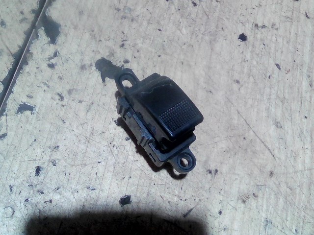 MAZDA 6 02-05 Bal hátsó ablakemelő kapcsoló 1. kép