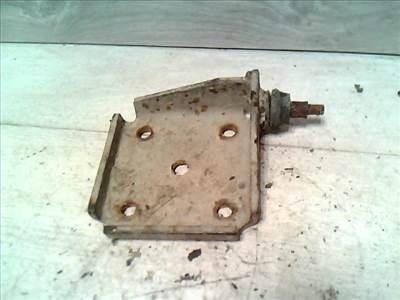 MITSUBISHI L200 Laprugó tartó bak