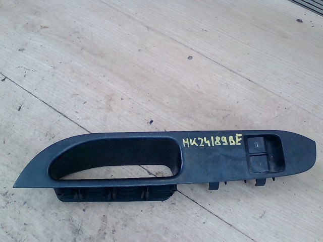 SEAT IBIZA 02-08 Bal első ablakemelő kapcsoló 1. kép