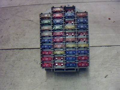 VOLVO V70 2000.01.01- 2007.08.31 Biztosítéktábla BCM BSI BSM SAM GEM modul Utastér