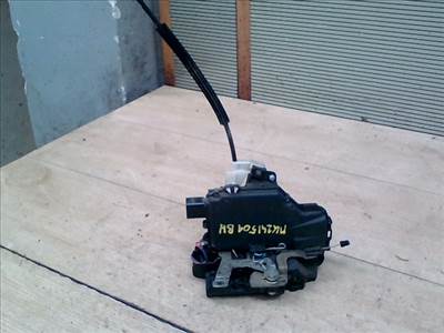 VOLKSWAGEN BORA Bal hátsó ajtó zárszerkezet központi záras