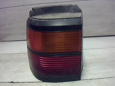 VOLKSWAGEN passat 88-93 bal hátsó lámpa