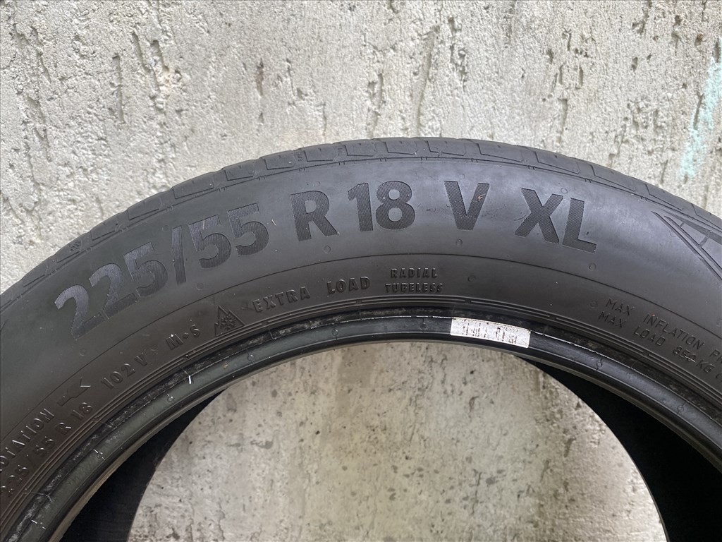  225/5518" használt Continental négyévszakos gumi gumi 3. kép