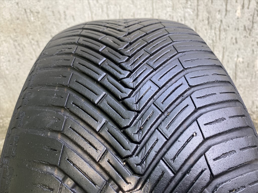  225/5518" használt Continental négyévszakos gumi gumi 6. kép