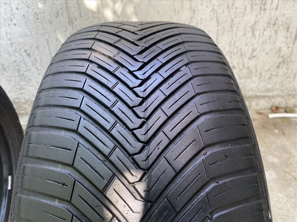  225/5518" használt Continental négyévszakos gumi gumi 9. kép