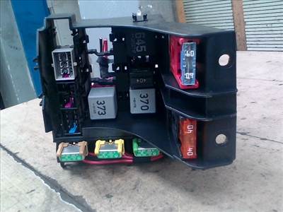 AUDI A8 2003.01.01-2010.02.28 Biztosítéktábla BCM BSI BSM SAM GEM modul Utastér