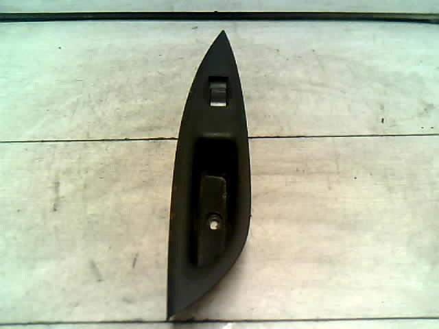 MAZDA 6 02-05 Jobb hátsó ablakemelő kapcsoló 1. kép