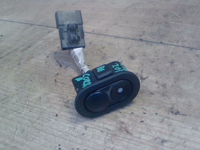 OPEL CORSA B 93-00 Bal első ablakemelő kapcsoló 1. kép